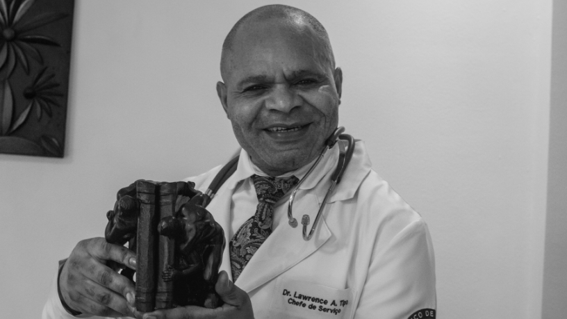 A conexão entre mente e corpo é poderosa: para Lawrence Aseba Tipo, cuidar da saúde emocional é também prevenir enfermidades.
