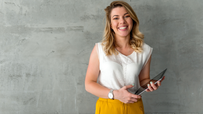 Cristiane Ruon dos Santos explica cada etapa do processo criativo que transforma ideias em roupas autorais deslumbrantes.