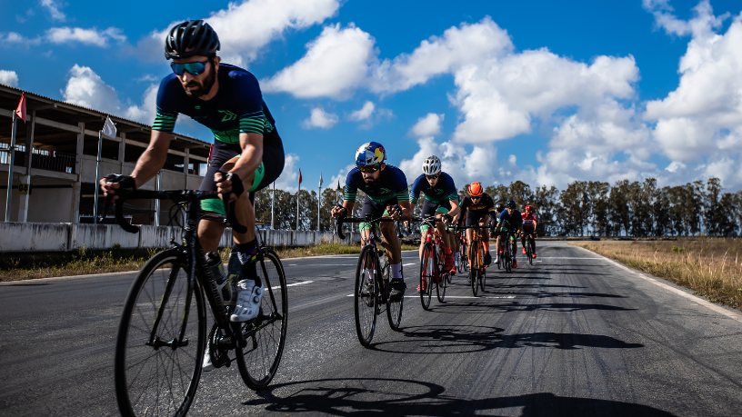 Com Márcio Pires de Moraes, o esporte revela como hábitos saudáveis elevam o foco, a disciplina e a gestão das finanças.