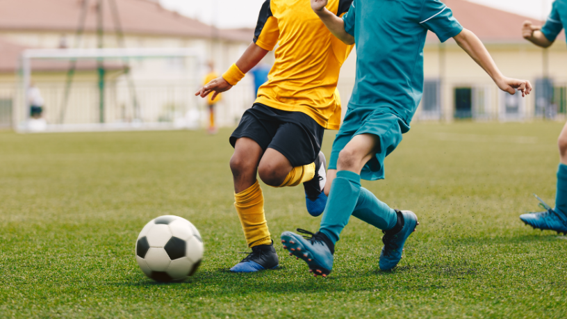 Leitura tática em espaço reduzido acelera decisões e inteligência de jogo — Gustavo Luíz Guilherme Pinto destaca como drills em 3×3 e 4×4 elevam a performance.