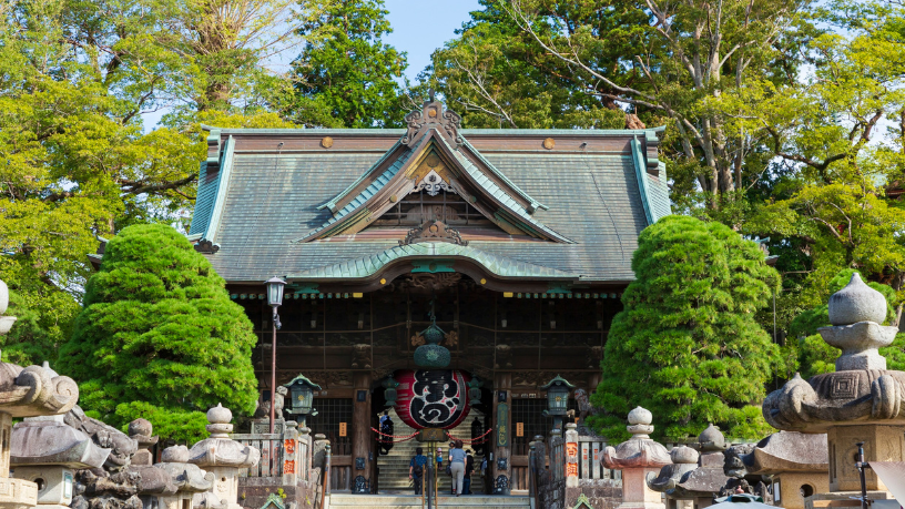 Alberto Toshio Murakami explica neste artigo como santuários e templos japoneses possuem funções e tradições distintas que você precisa conhecer.